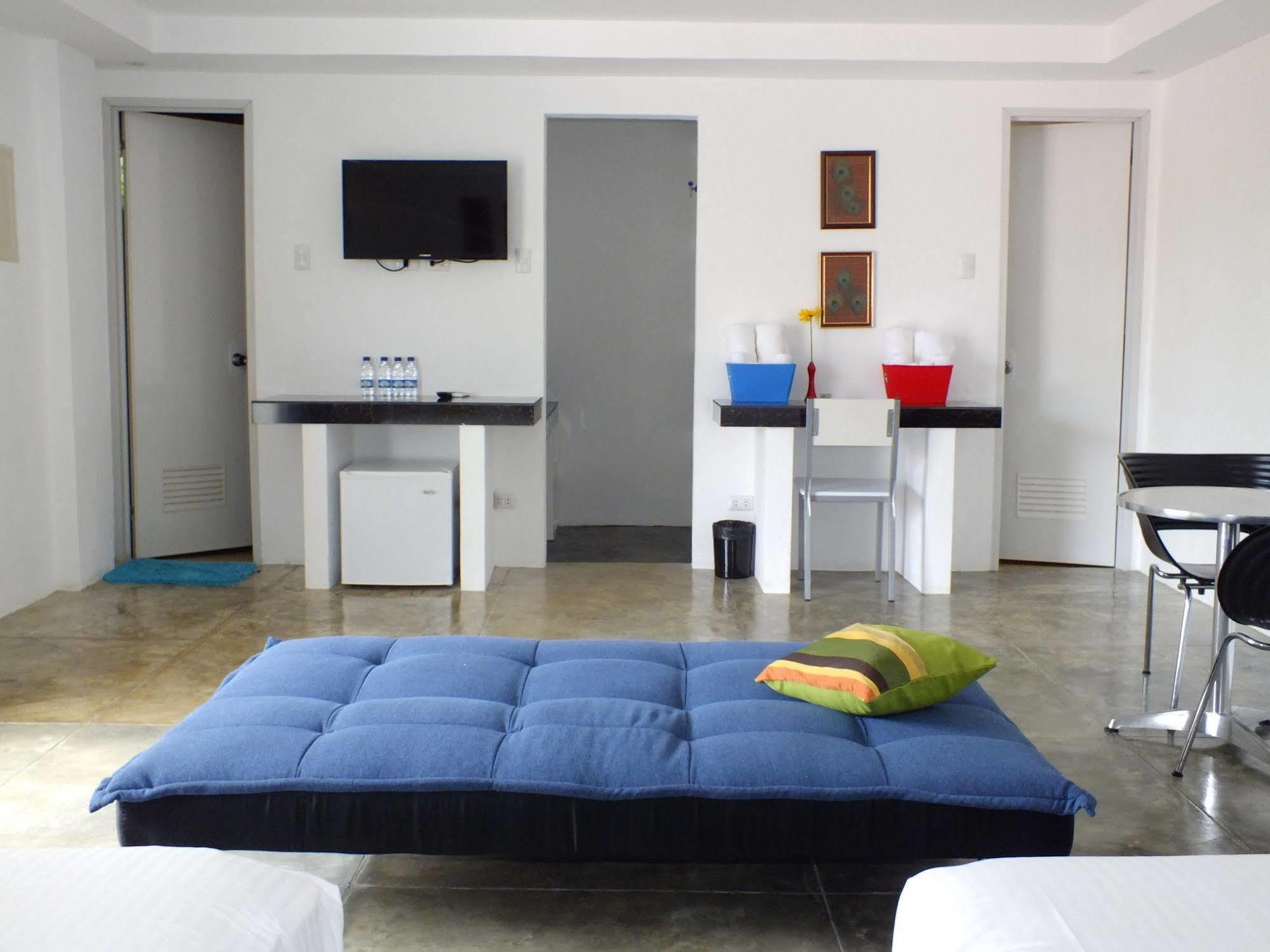 Paboreal Boutique Hotel Puerto Princesa Ngoại thất bức ảnh