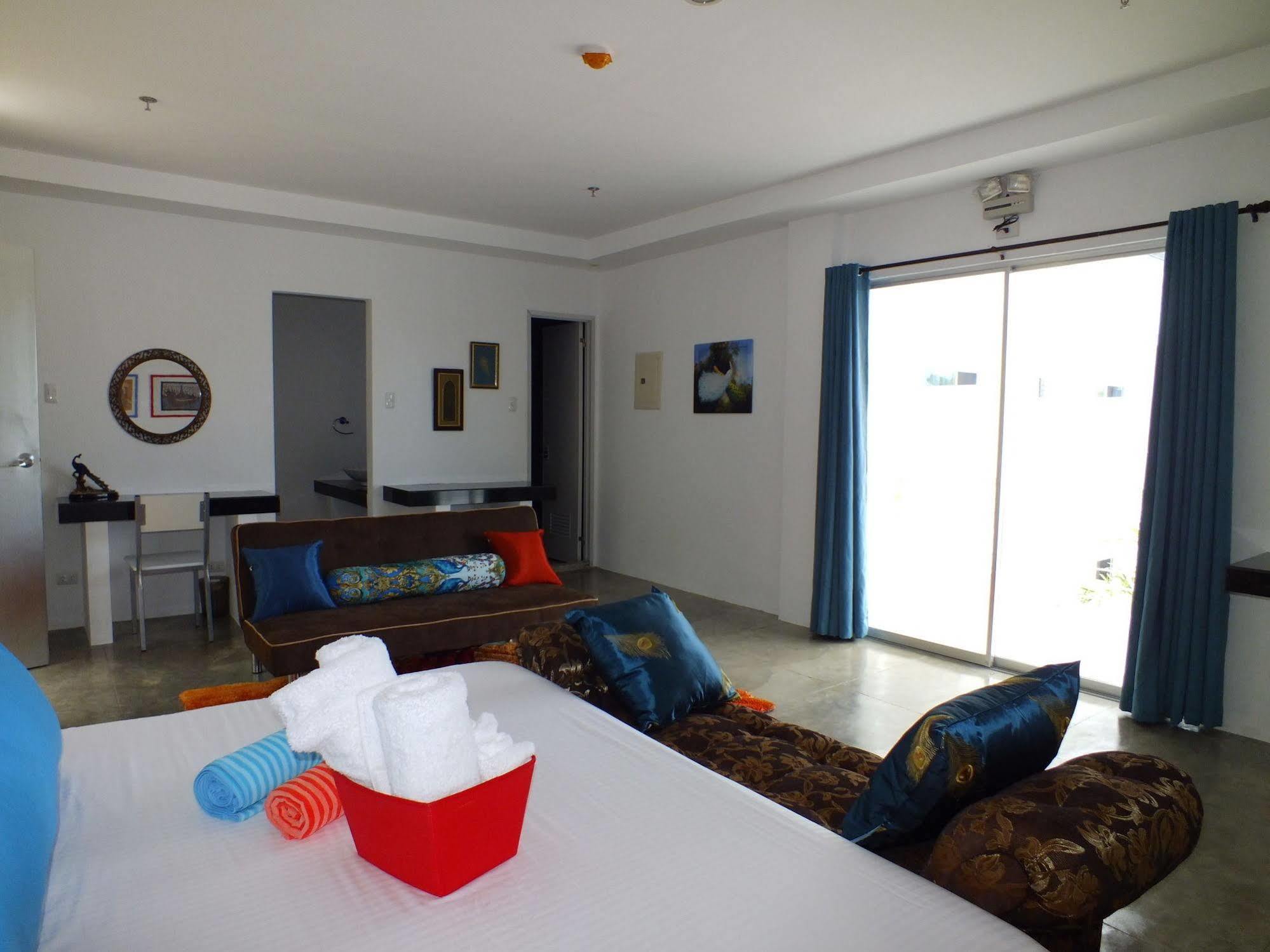 Paboreal Boutique Hotel Puerto Princesa Ngoại thất bức ảnh