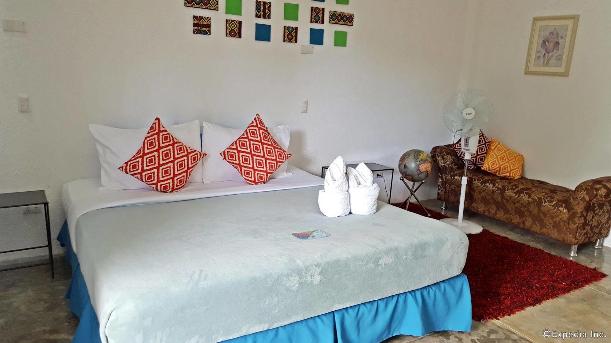 Paboreal Boutique Hotel Puerto Princesa Ngoại thất bức ảnh