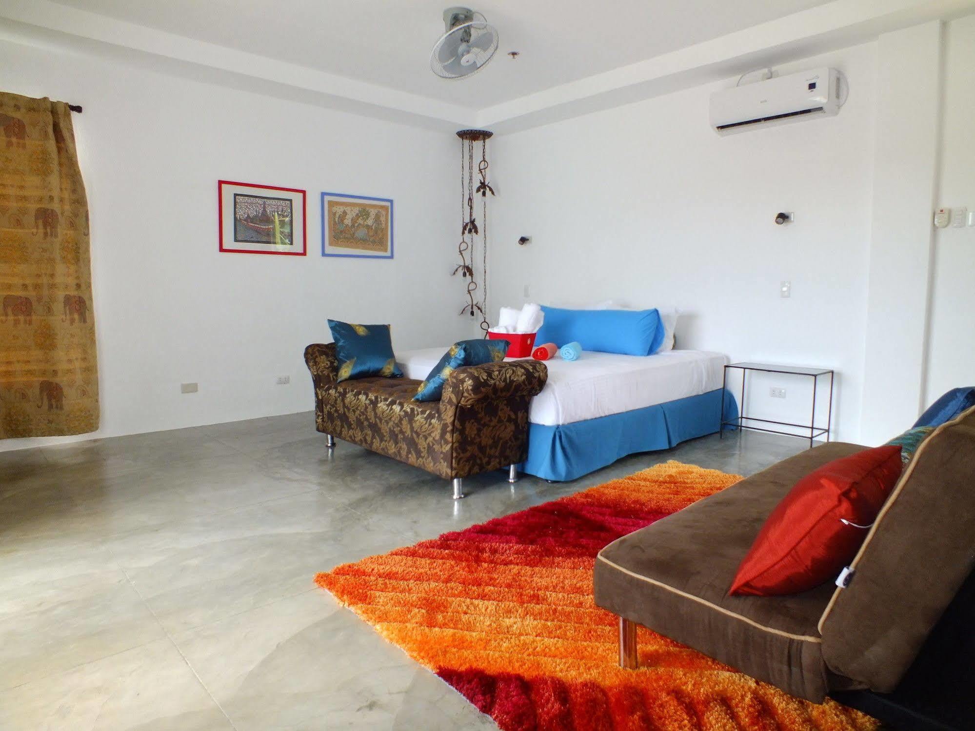 Paboreal Boutique Hotel Puerto Princesa Ngoại thất bức ảnh